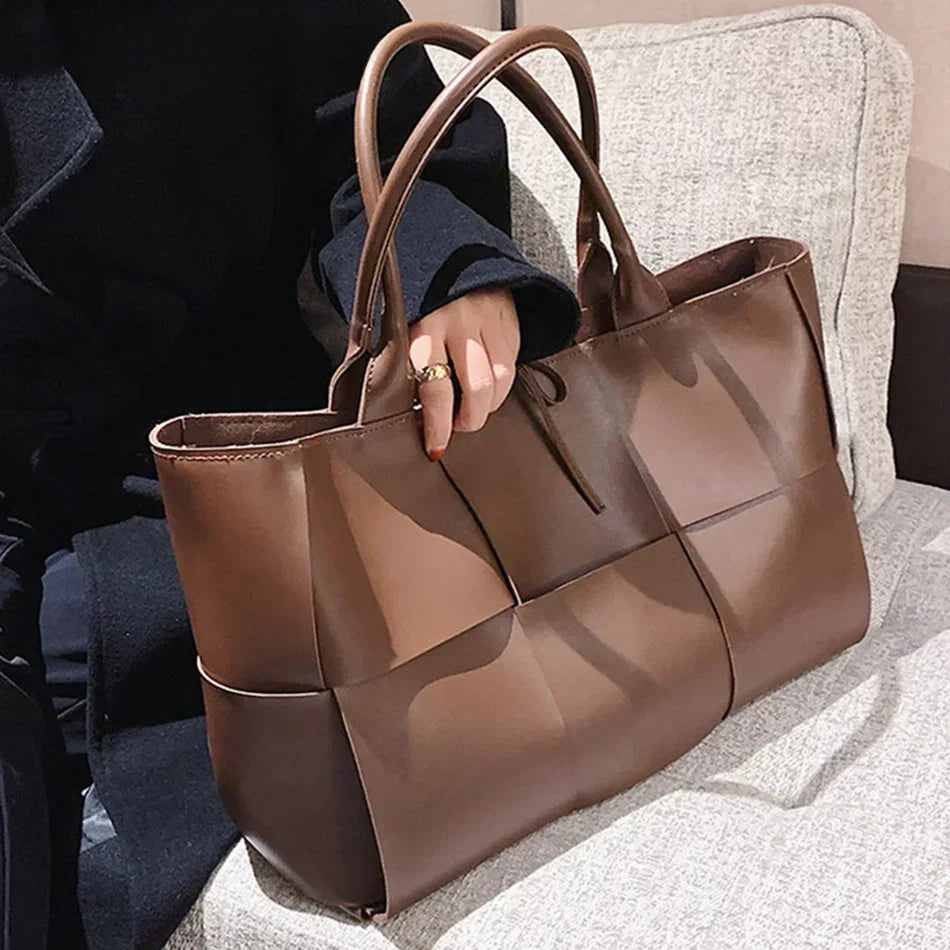 Grote Luxe Woven Handtas